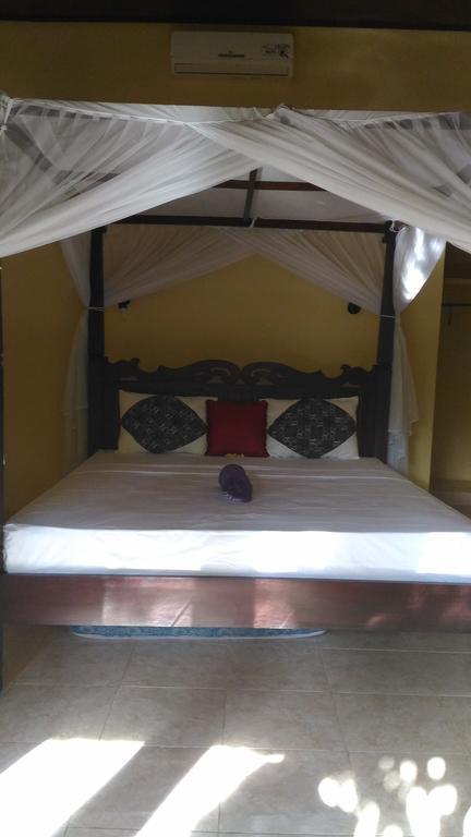Santa Fe Homestay & Warong Amed Zewnętrze zdjęcie